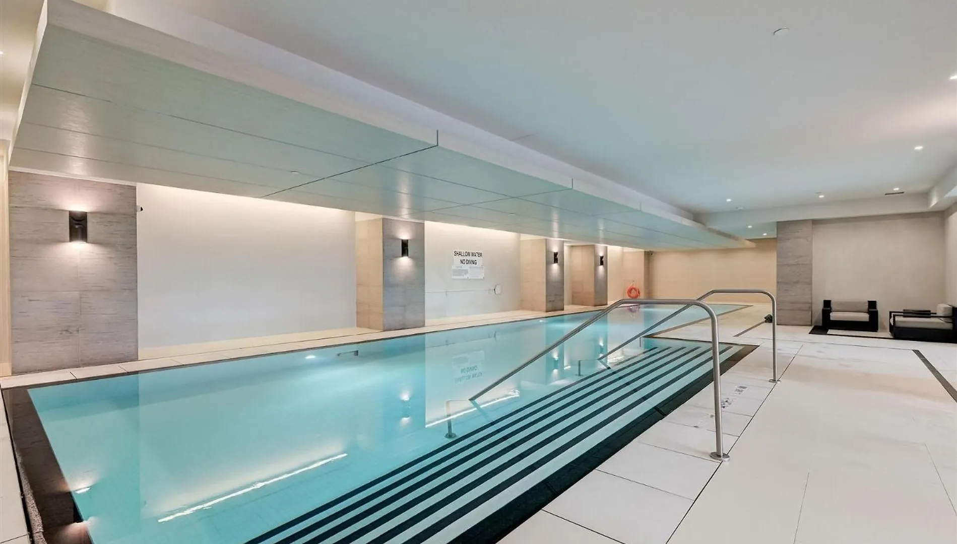 Designer One Bedroom Suite - Yorkville Toronto Canada